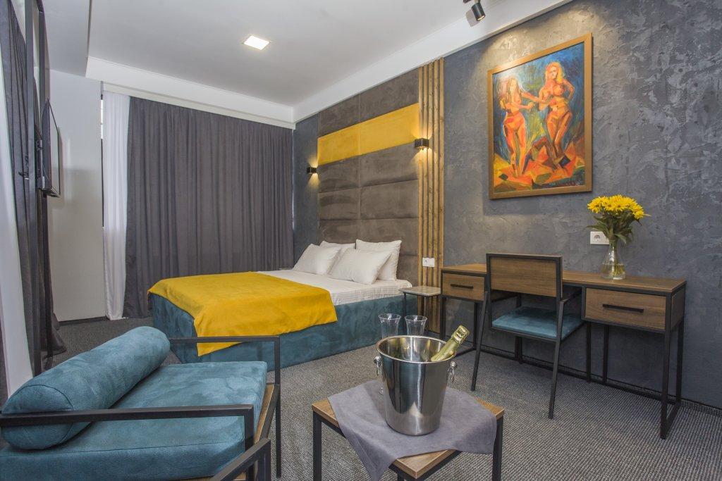 Bg Palace Hotel Тбилиси Екстериор снимка