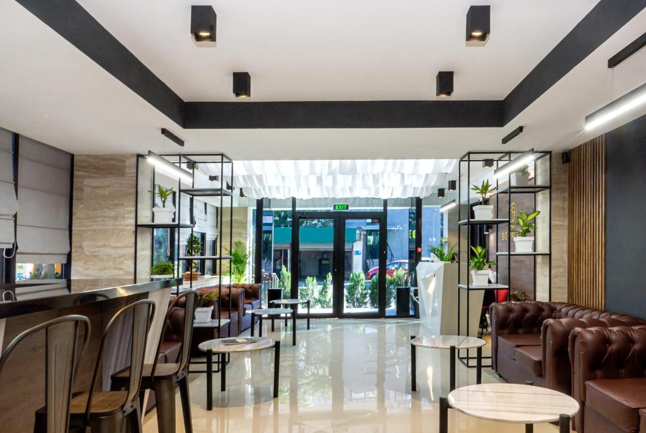 Bg Palace Hotel Тбилиси Екстериор снимка