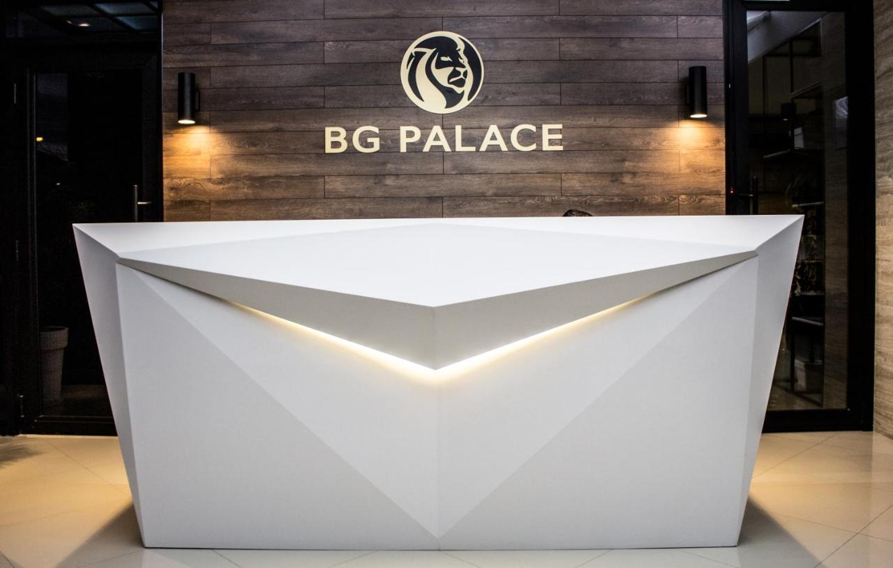 Bg Palace Hotel Тбилиси Екстериор снимка