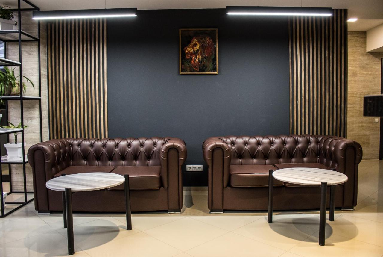 Bg Palace Hotel Тбилиси Екстериор снимка